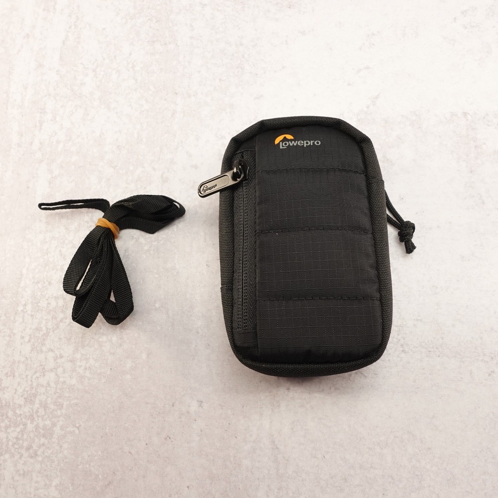Lowepro Black Compact Digital Camera Pouch Sony ZV1 5.5"x3"x2" Case